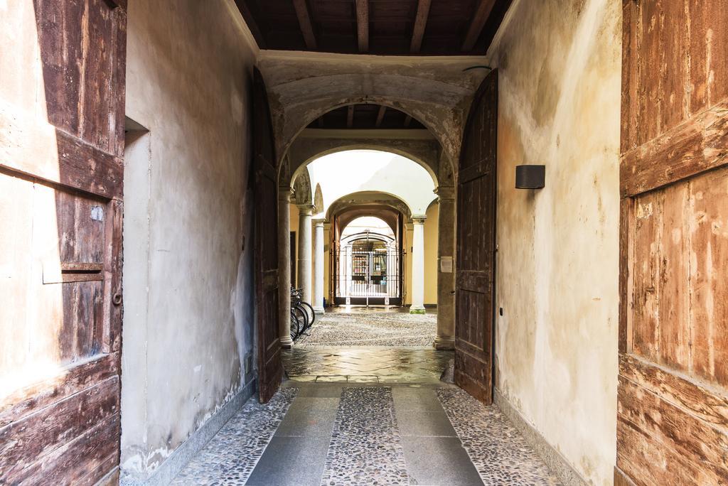 Via Rusconi 10 - Bymyhomeincomo Luaran gambar